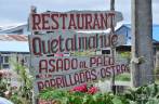 Chegando a um famoso restaurante na pequena Quetalmahue, região de Ancud, norte da ilha de Chiloé, no sul do Chile